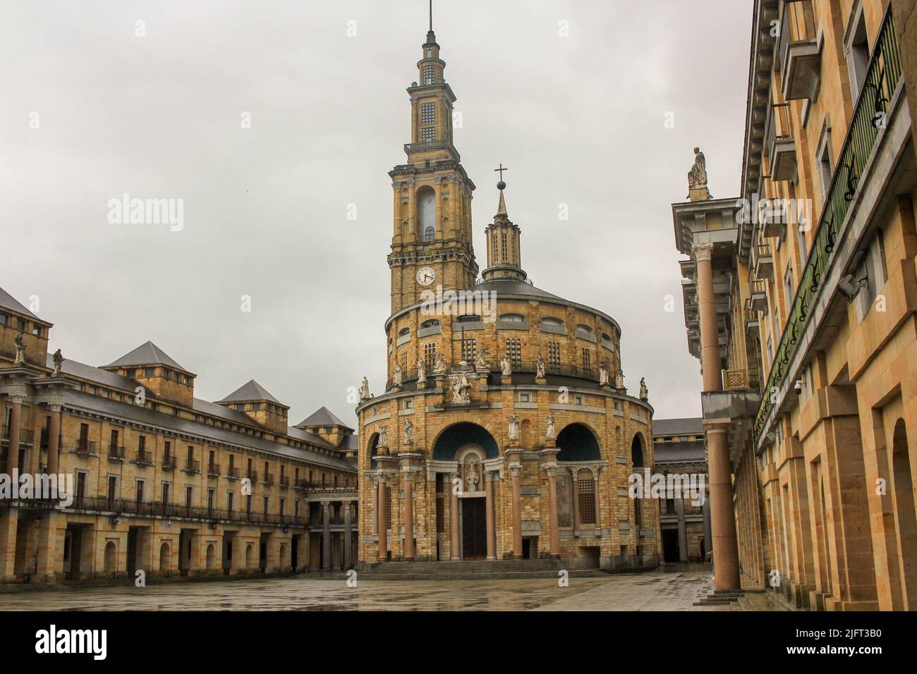 Die Gebäude der Labour University in Gijon Stockfoto