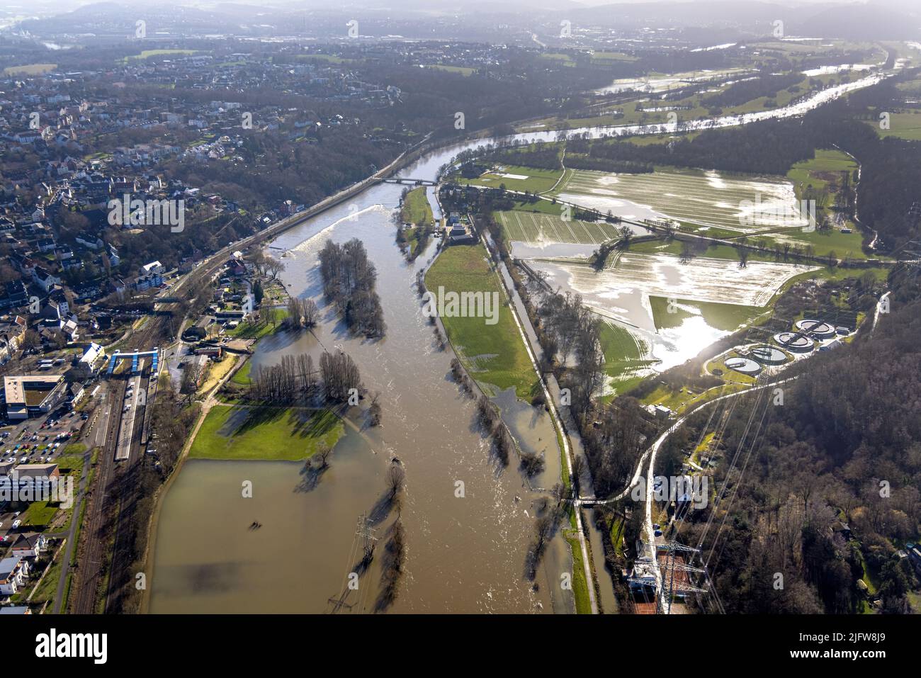 Luftbild, Hochwasser und Überschwemmung der Ruhr an der schwimmenden
