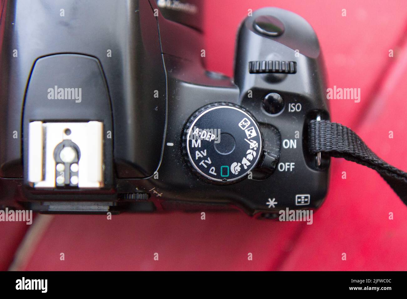 Canon EOS 450D – eine DSLR-Kamera Stockfoto