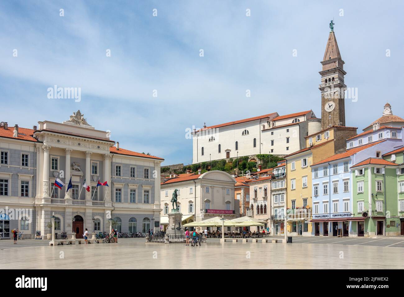 Tartini-Platz mit Glockenturm der Kathedrale, Piran (Pirano), Slowenisches Istrien, Slowenien Stockfoto