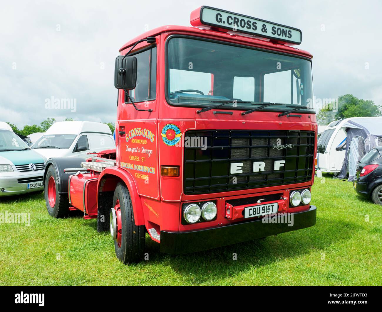 Ein ERF-Truck aus den 1970er Jahren wurde auf der Launceston Steam & Vintage Rally, Cornwall, Großbritannien, ausgestellt Stockfoto