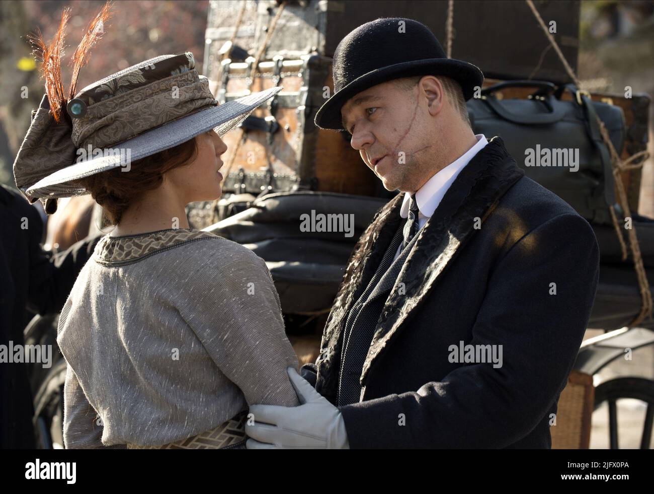 JESSICA BRAUN FINDLAY, Russell Crowe, Winter's Tale, 2014 Stockfoto