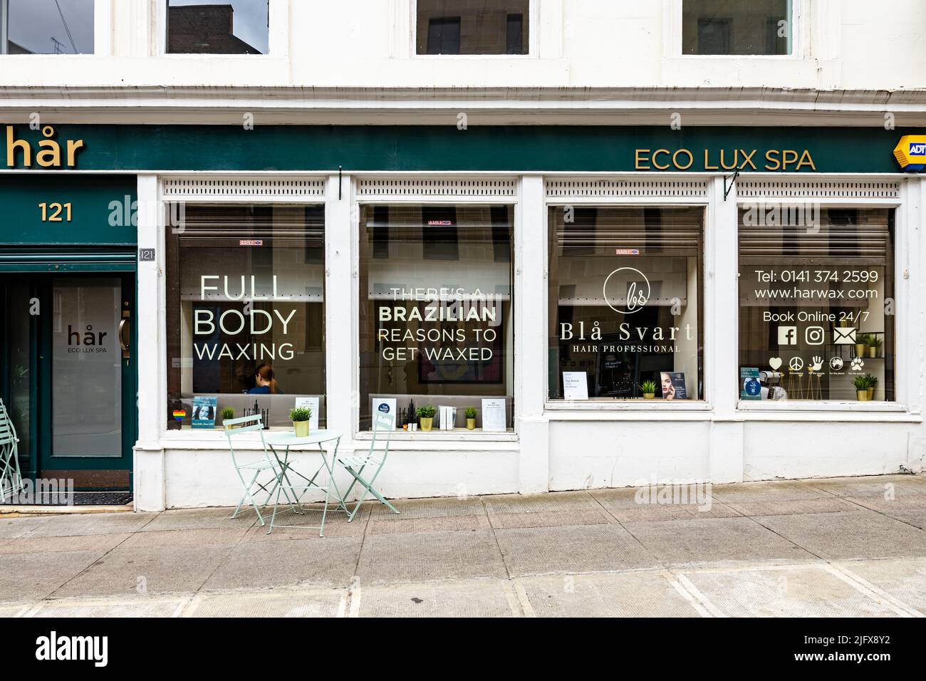 „Es gibt einen brasilianischen Grund, wachst zu werden“, bietet der Har Waxing Salon einen Service zur Entfernung von Wachs-Haaren einschließlich Ganzkörperwachs Stockfoto