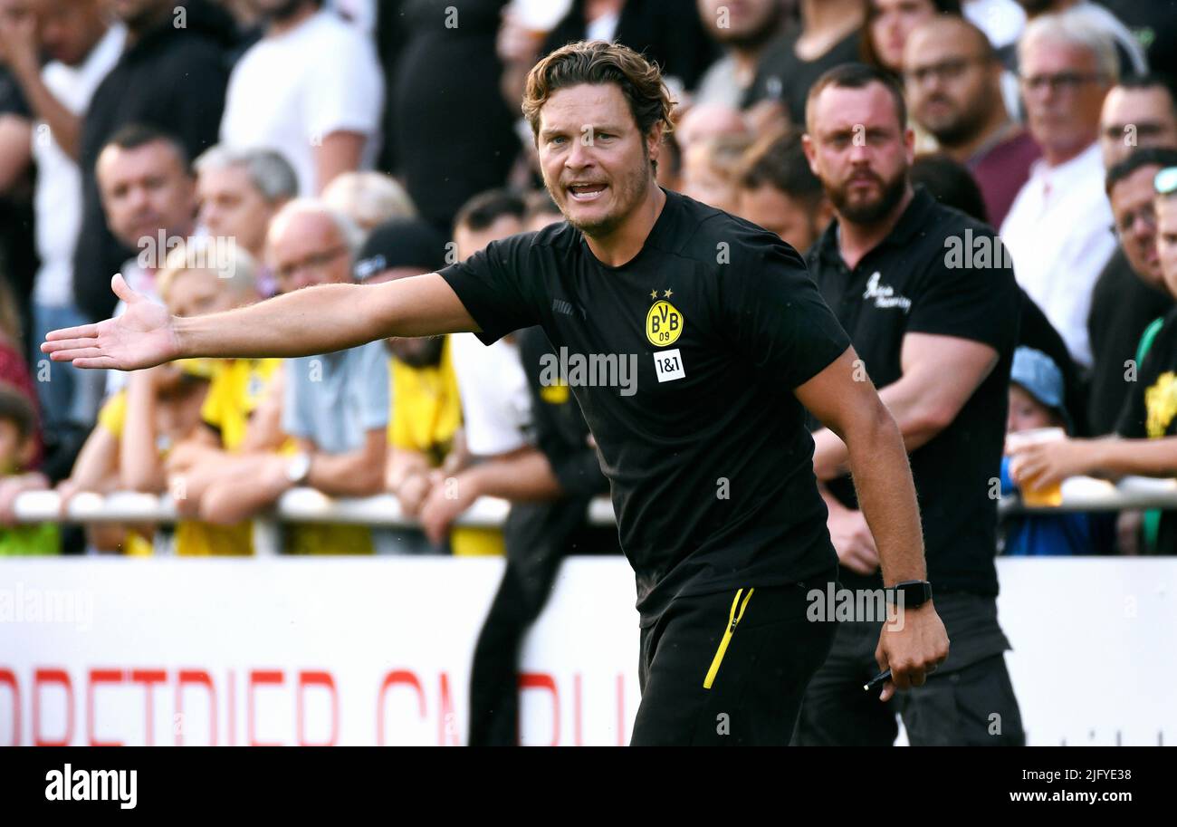 Testspiel für die Saison 2022/2023, Kampfbahn Schwansbell Lünen; Lüner SV - Bor. Dortmund; Cheftrainer Edin Terzic Stockfoto