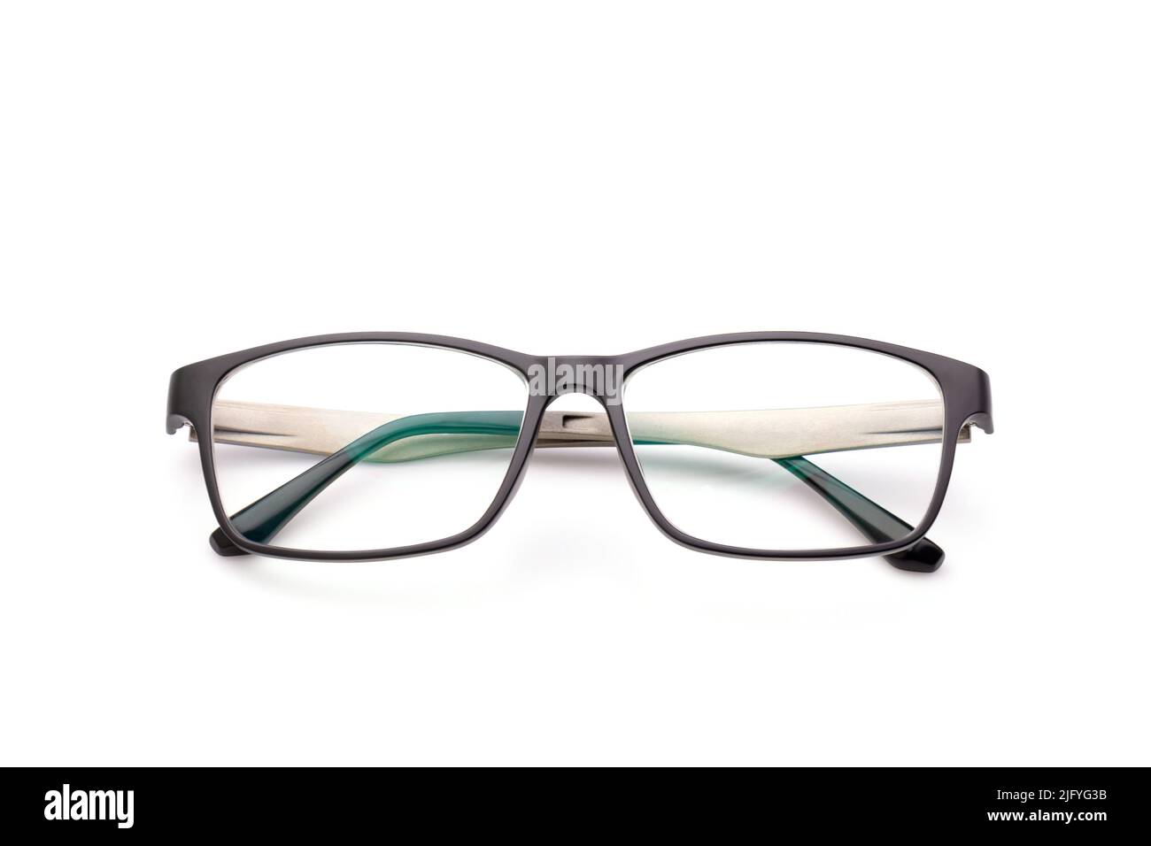 Neue schwarze Brillen mit klarer Linse auf weißem Hintergrund isoliert Stockfoto