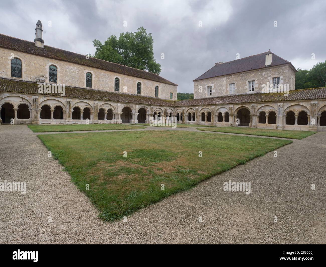 Kloster der Abtei von Fontenay, UNESCO-Weltkulturerbe, Marmagne, Cote-d'Or, Frankreich, Europa Stockfoto