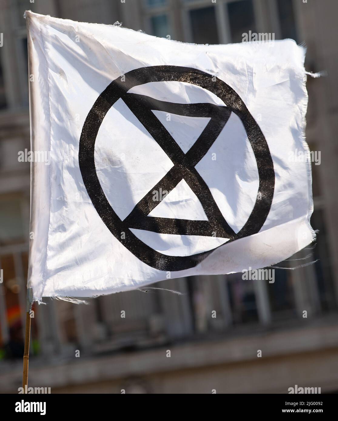 Protestzeichen für den Klimawandel bei der Extinction Rebellion Demonstration in London, aus Protest gegen den weltweiten Klimawandel und den ökologischen Zusammenbruch. Stockfoto