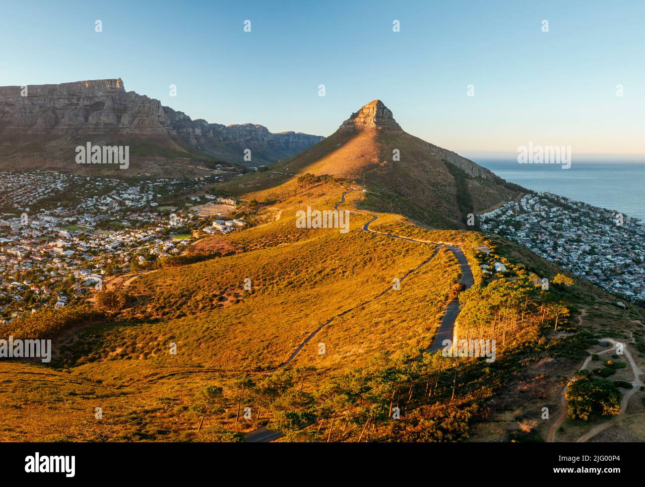 Luftaufnahme vom Signal Hill bei Sonnenaufgang, Kapstadt, Westkap, Südafrika, Afrika Stockfoto