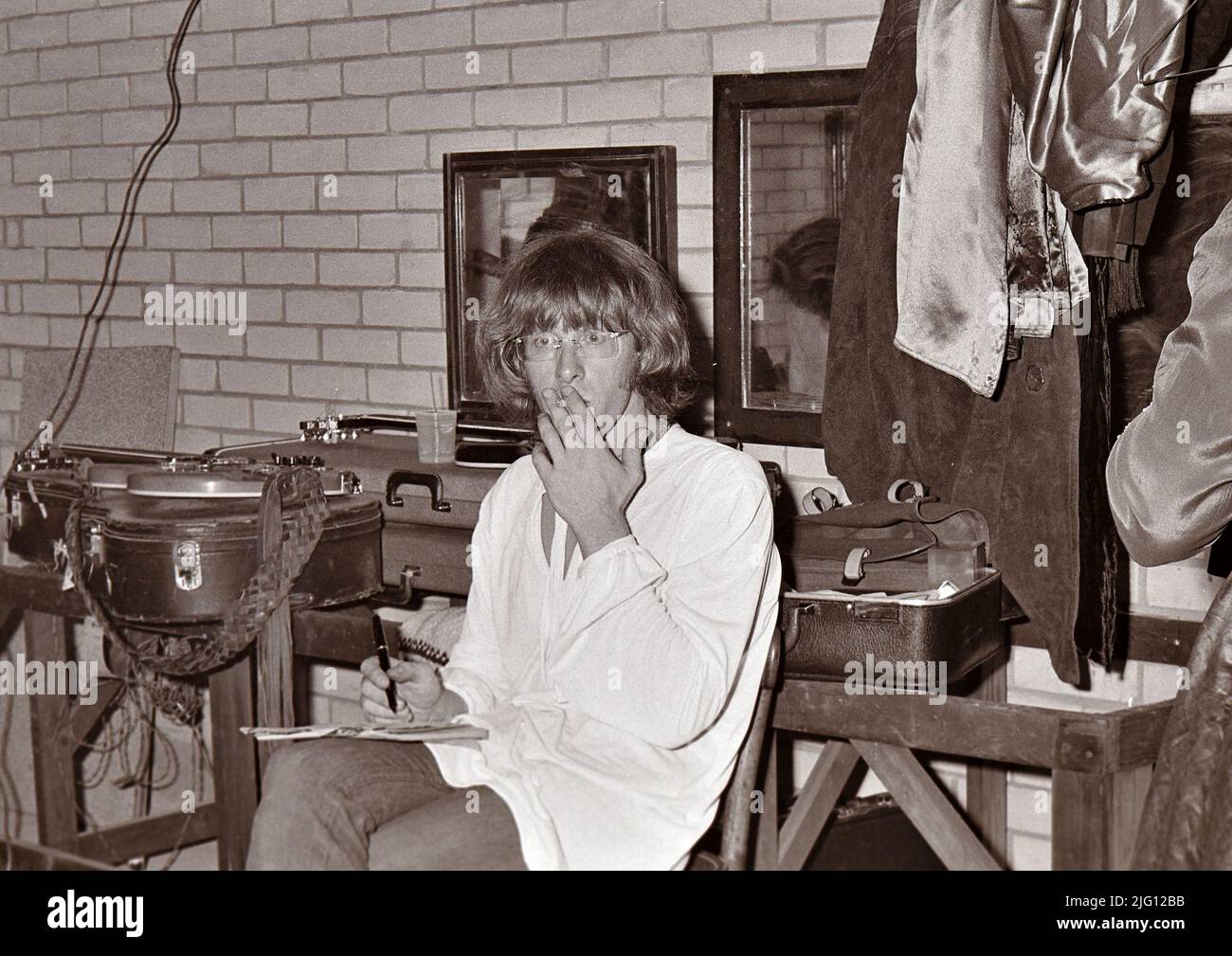 JEFFERSON FLUGZEUG Paul Kantner backstage im New Roundhouse, Chalk Farm, London 7. September 1968. Stockfoto