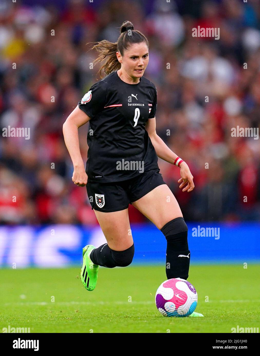 Die Österreicherin Sarah Zadrazil beim UEFA Women's Euro 2022 Group A-Spiel in Old Trafford, Manchester. Bilddatum: Mittwoch, 6. Juli 2022. Stockfoto