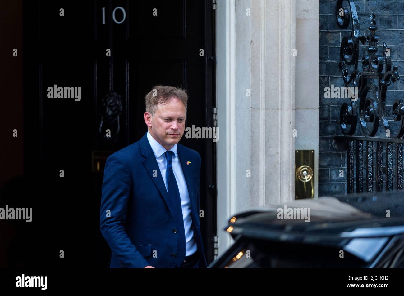 London, Großbritannien. 6. Juli 2022. Grant Schapps, Verkehrsminister, verlässt heute Abend die Downing Street 10 an einem Tag, an dem 42 konservative Abgeordnete zurückgetreten sind, wurde Michael Gove, Leveling Up Secretary, entlassen und Boris Johnson, Premierminister, klammert sich an seine Position. Kredit: Stephen Chung / Alamy Live Nachrichten Stockfoto London, Großbritannien. 6. Juli 2022. Grant Schapps, Verkehrsminister, verlässt heute Abend die Downing Street 10 an einem Tag, an dem 42 konservative Abgeordnete zurückgetreten sind, wurde Michael Gove, Leveling Up Secretary, entlassen und Boris Johnson, Premierminister, klammert sich an seine Position. Kredit: Stephen Chung / Alamy Live Nachrichten Stockfoto