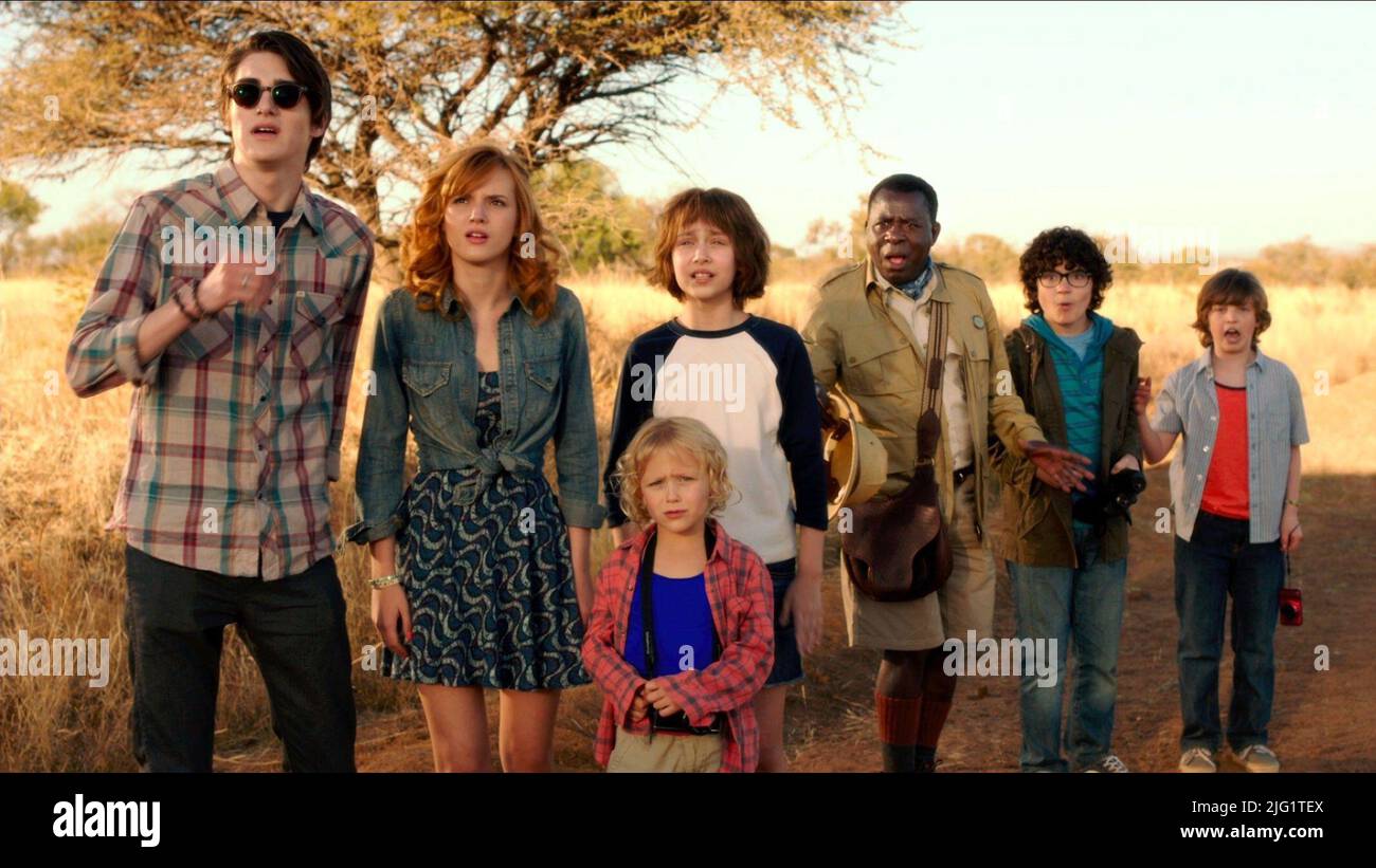 ZAK HENRI, Bella Thorne, EMMA FUHRMANN, ALYVIA ALYN LIND, ABDOULAYE NGOM, BRAXTON BECKHAM, Kyle ROT SILVERSTEIN, Blended, 2014 Stockfoto