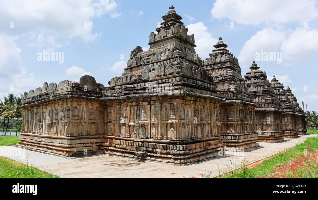Fünf Schreine des Panchalingeshwara-Tempels, Govindanahalli, Mandya-Bezirk, Karnataka, Indien. Govindanahalli, Mandya District, Karnataka, Indien. Pancha Stockfoto