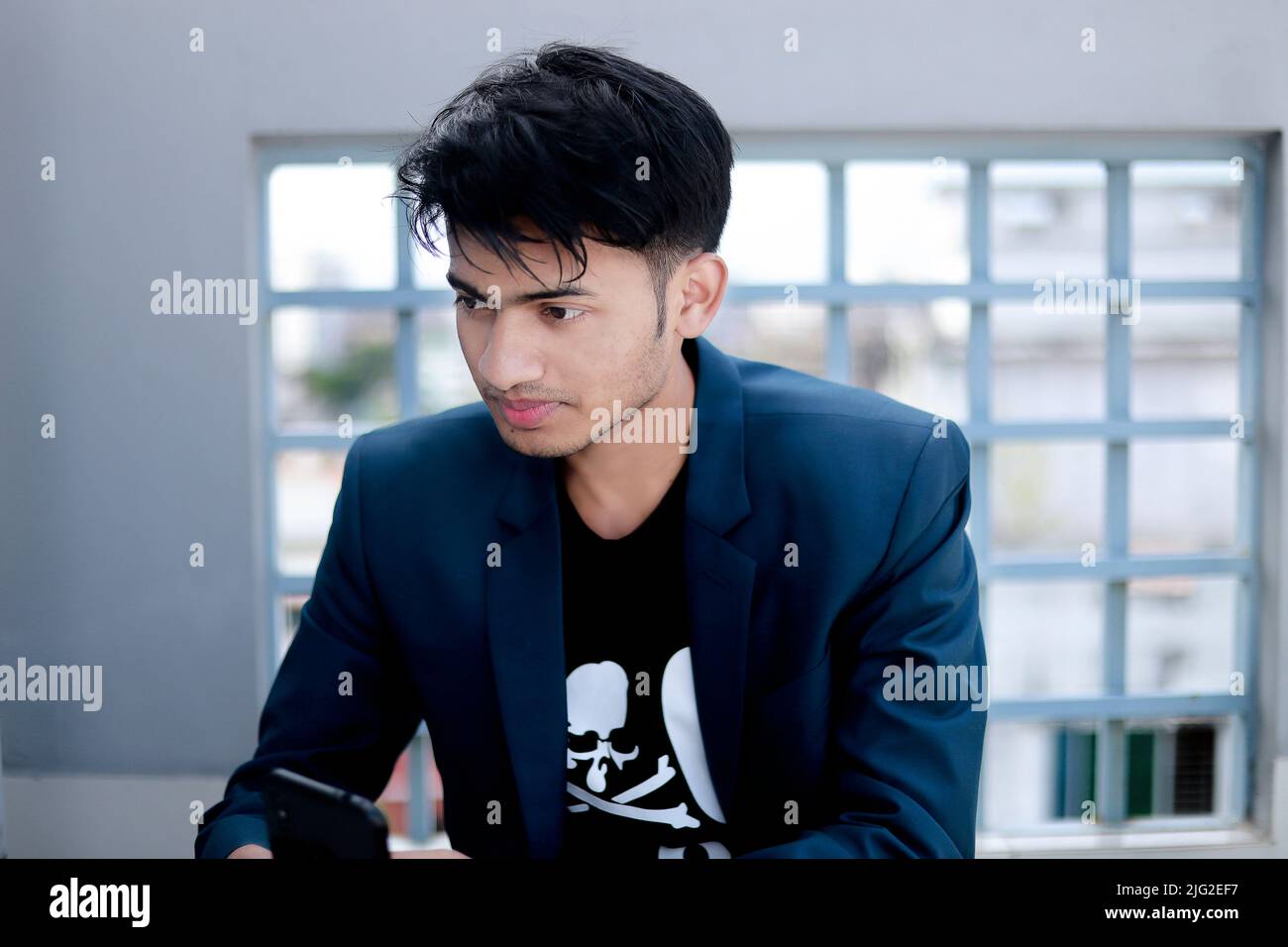 500+ Best Handsome Boy Bilder | Cute Stylish Boy Fotos | Herunterladen Beautiful Boy Stock Kostenlose Bilder auf alamy Stockfoto