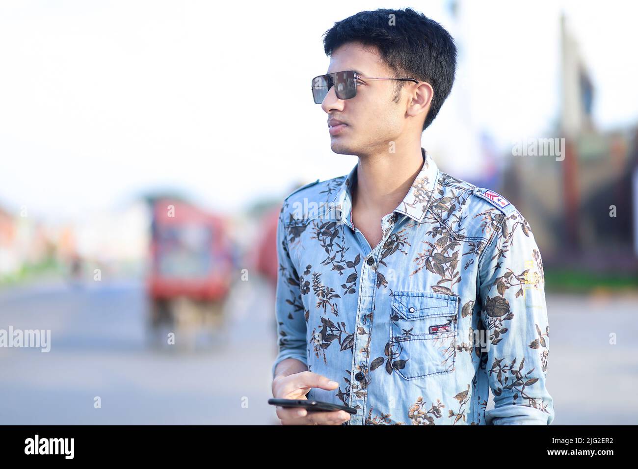 500+ Best Handsome Boy Bilder | Cute Stylish Boy Fotos | Herunterladen Beautiful Boy Stock Kostenlose Bilder auf alamy Stockfoto