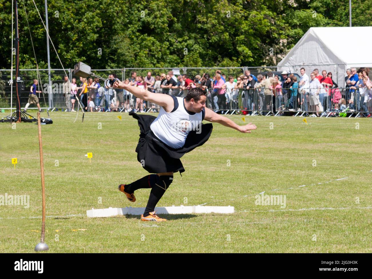 Hammerwurf bei Helensburgh und Lomond Highland Games, Helensburgh, Schottland Stockfoto