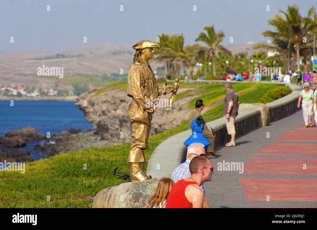 Menschenstatue, Straßenkünstler am Paseo de Meloneras, Seepromenade in Maspalomas, Kanarieninseln, Spanien, Europa Stockfoto