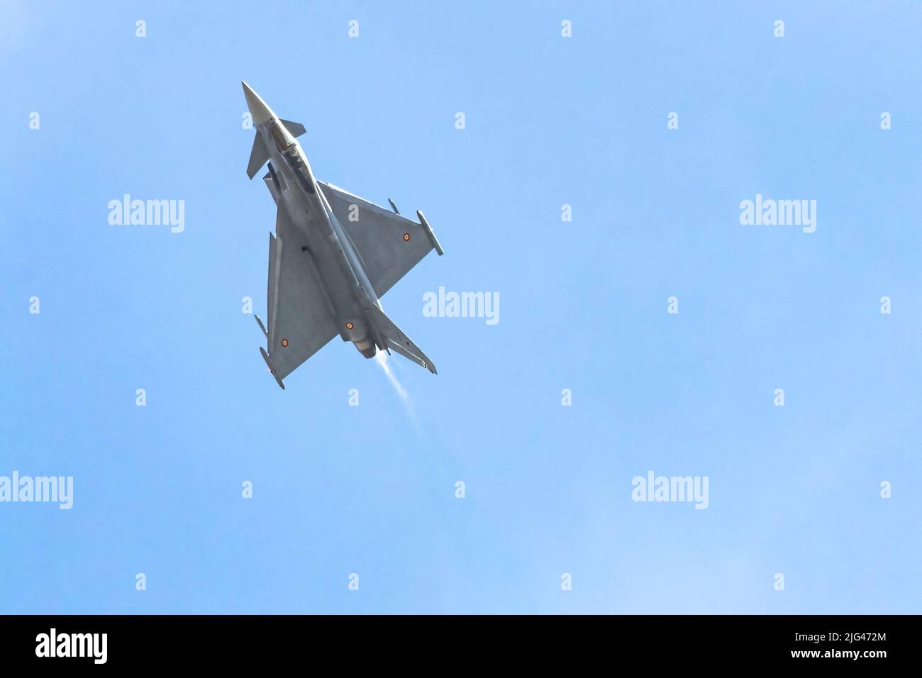 Spanischer Luftstreitflugzeug Eurofighter Typhoon auf dem Display Stockfoto