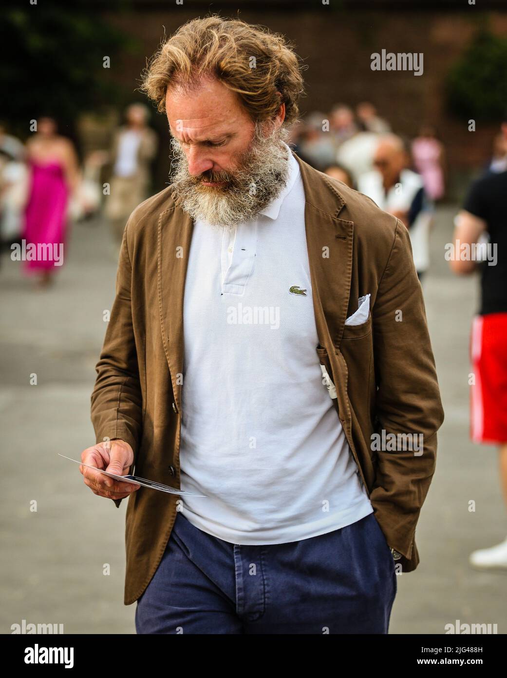 FLORENZ, Italien - 15 2022. Juni: Carlos Castillo auf der Straße in Florenz. Stockfoto