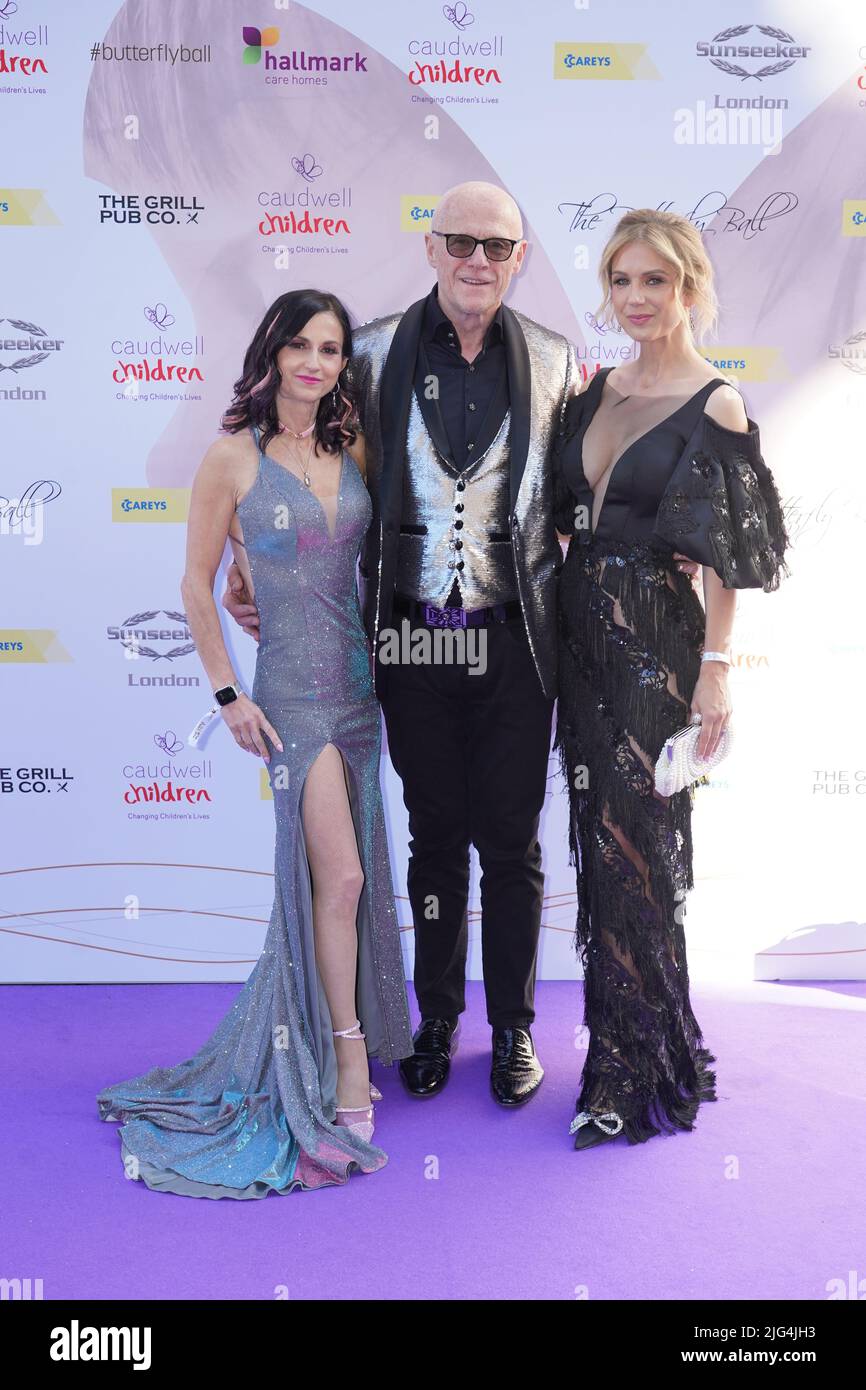 Trudi Beswick und John Caudwall kommen zur jährlichen Wohltätigkeitsveranstaltung Butterfly Ball im Londoner Hotel am Leicester Square im Zentrum von London. Bilddatum: Donnerstag, 7. Juli 2022. Stockfoto