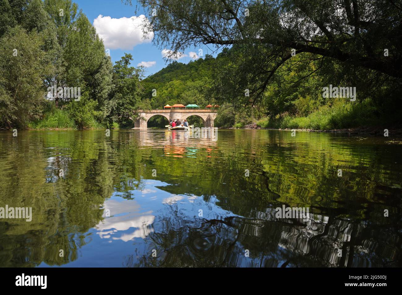 Alte Steinbrücke über die Werra bei Creuzburg Stockfoto