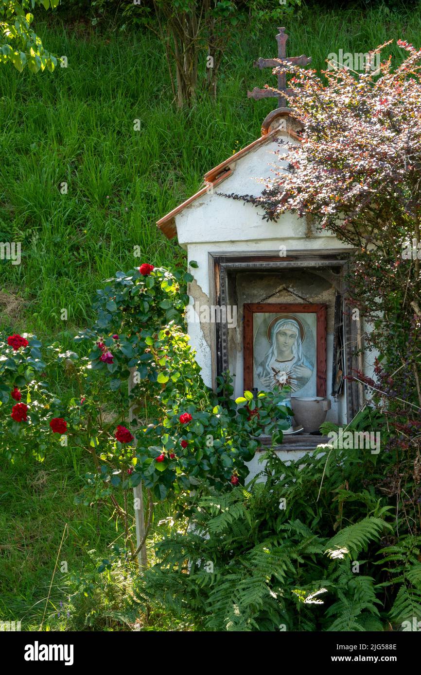 Wegeseite Kreuz . Wegkreuz Stockfoto