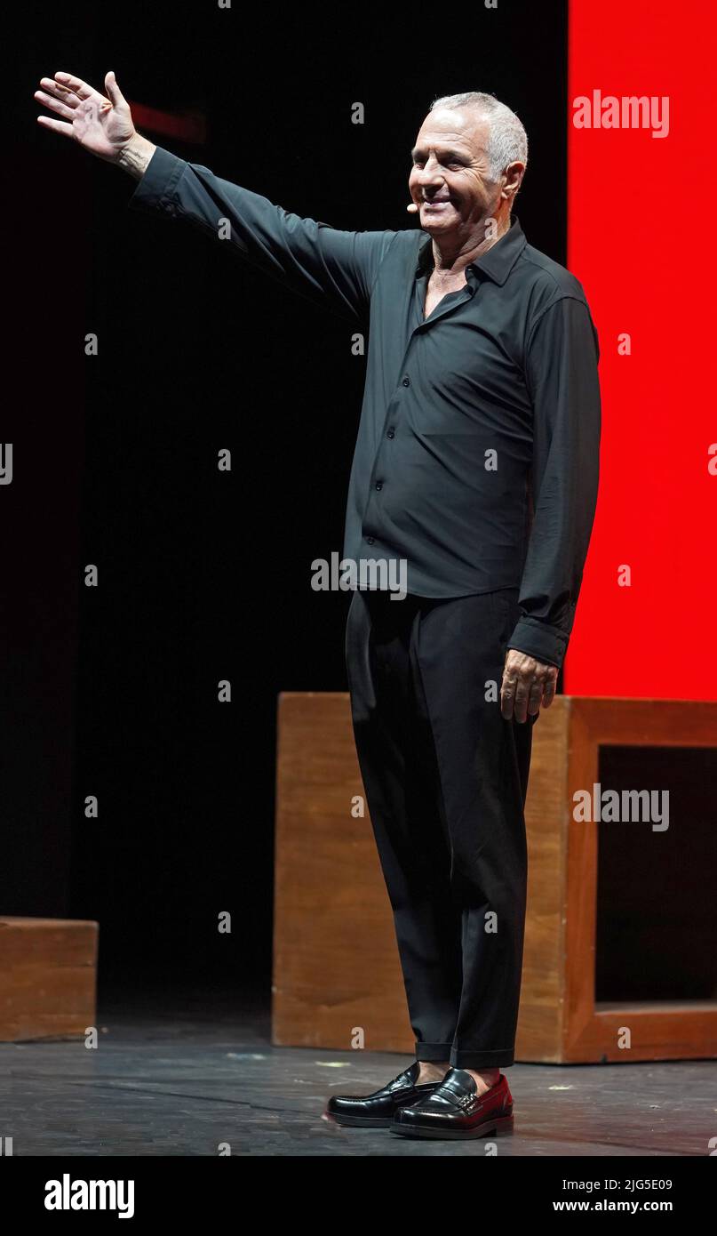 Vercelli, Italien. 7.. Juli 2022. Die Live-Show 'La favola Mia' des italienischen Schauspielers Giorgio Panariello. Quelle: Giorgio Morera/Alamy Live News Stockfoto