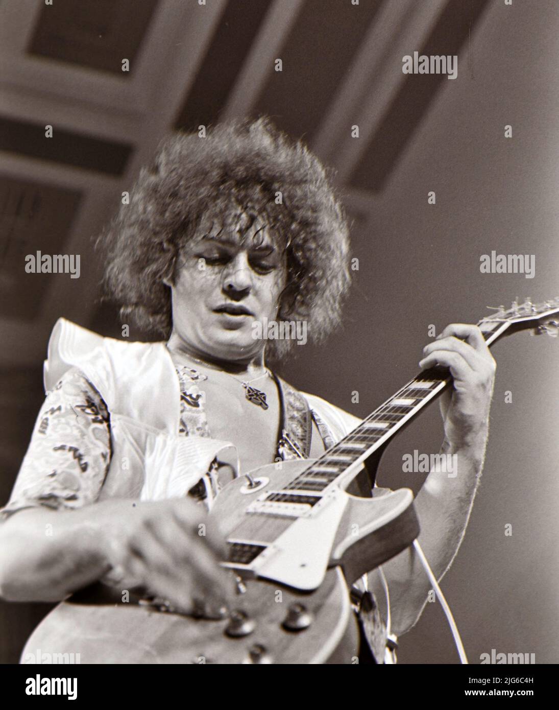 T-REX UK Rockgruppe mit Marc Bolan bei einem nicht identifizierten Gig im Januar 1974. Stockfoto