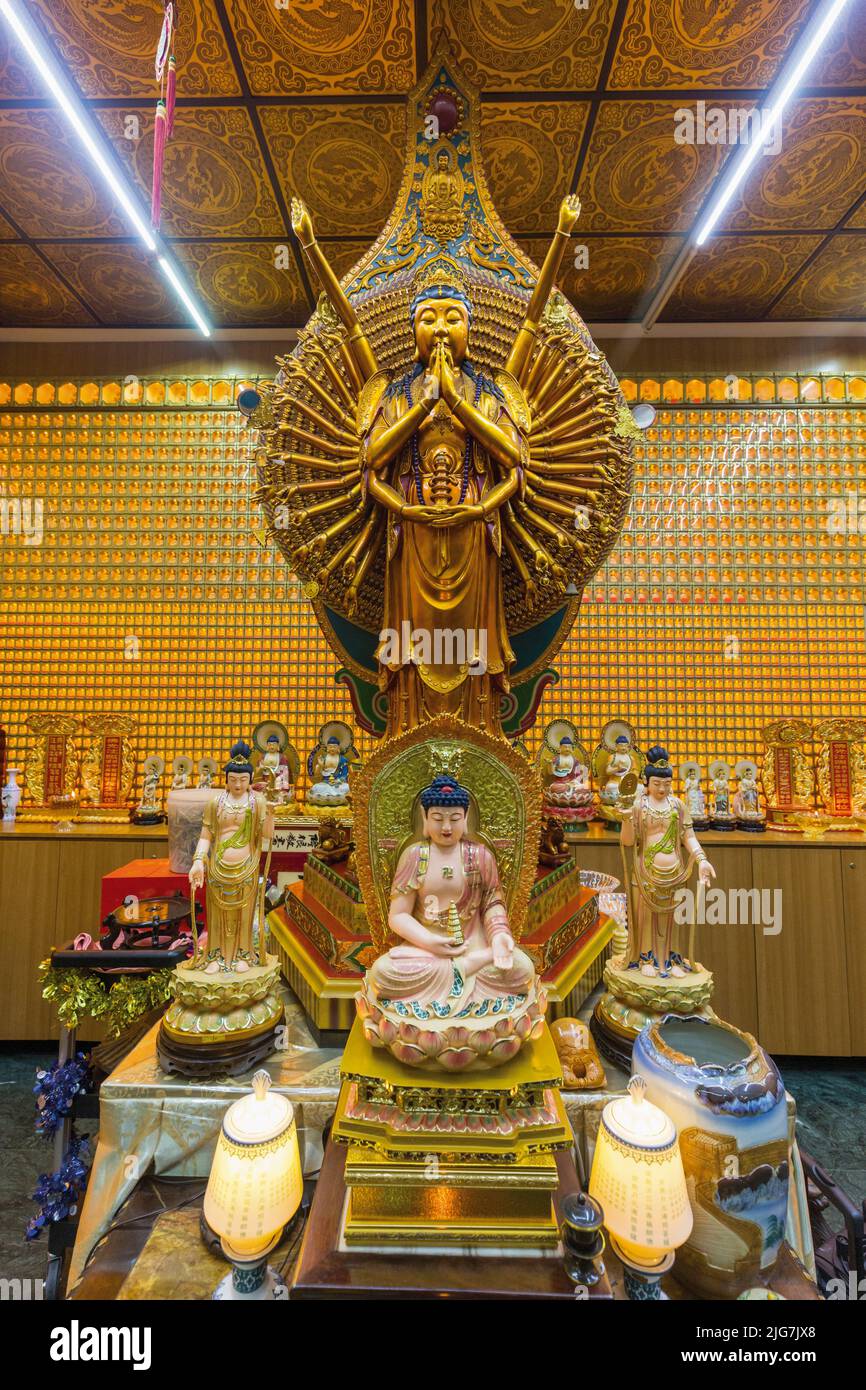 Gottheiten in Leong San Buddhistischer Tempel, Republik Singapur Stockfoto