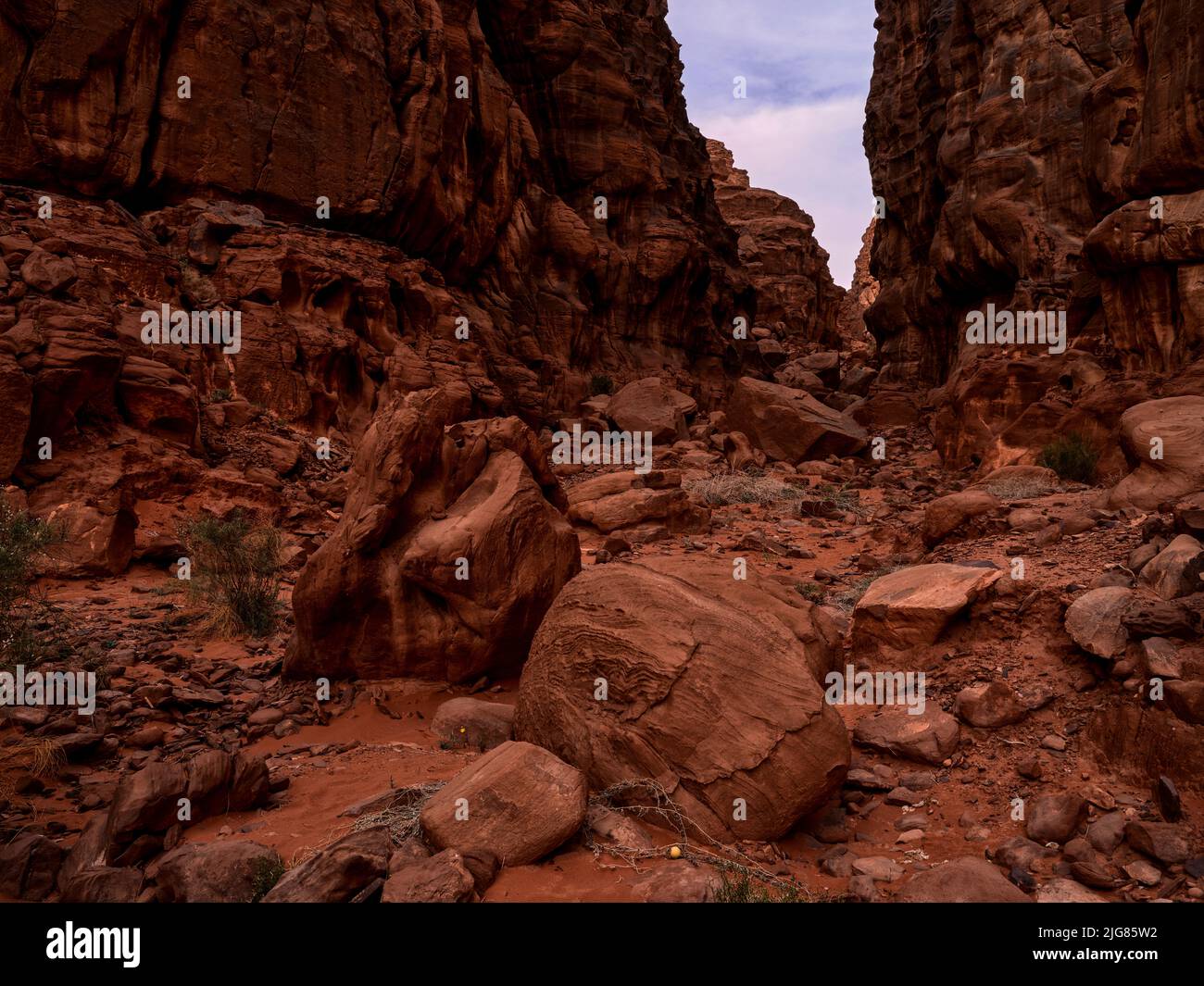 Unterwegs in Wadi Rum, Jordanien. Stockfoto