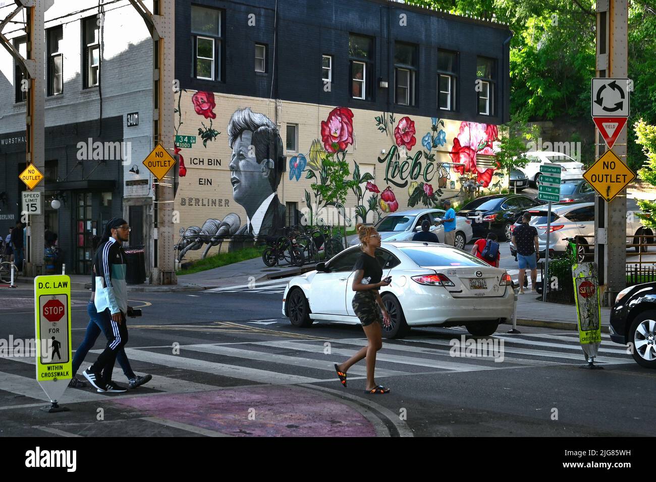 John F. Kennedy Wandgemälde im Berliner Bierkneipe in Georgetown; Washington D.C. Stockfoto