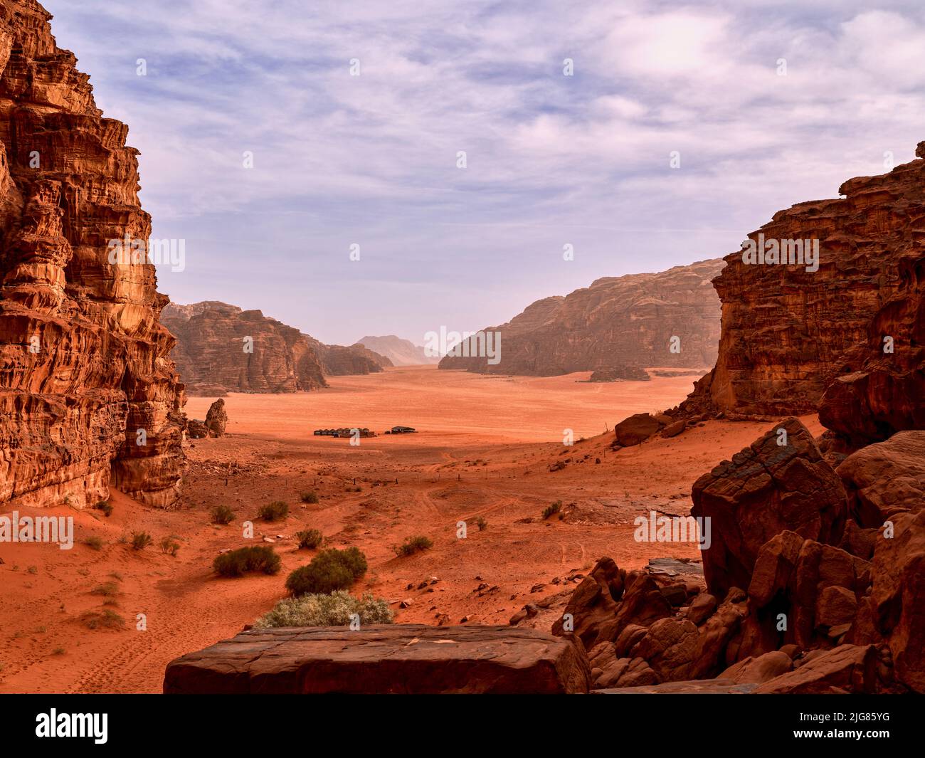Unterwegs in Wadi Rum, Jordanien. Stockfoto