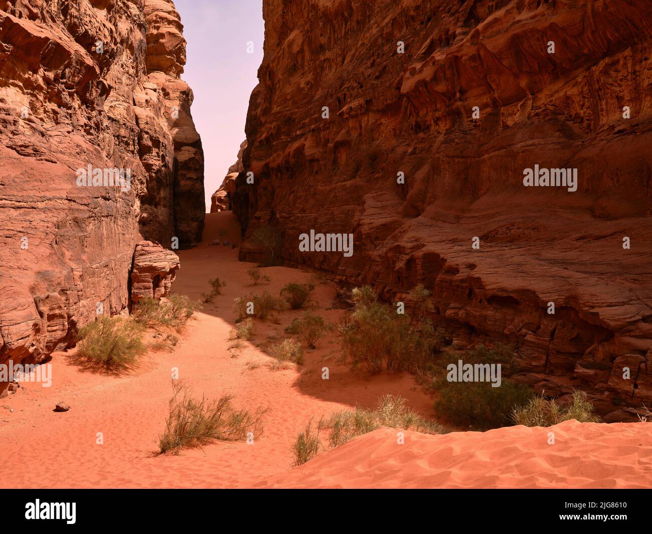 Unterwegs in Wadi Rum, Jordanien. Stockfoto
