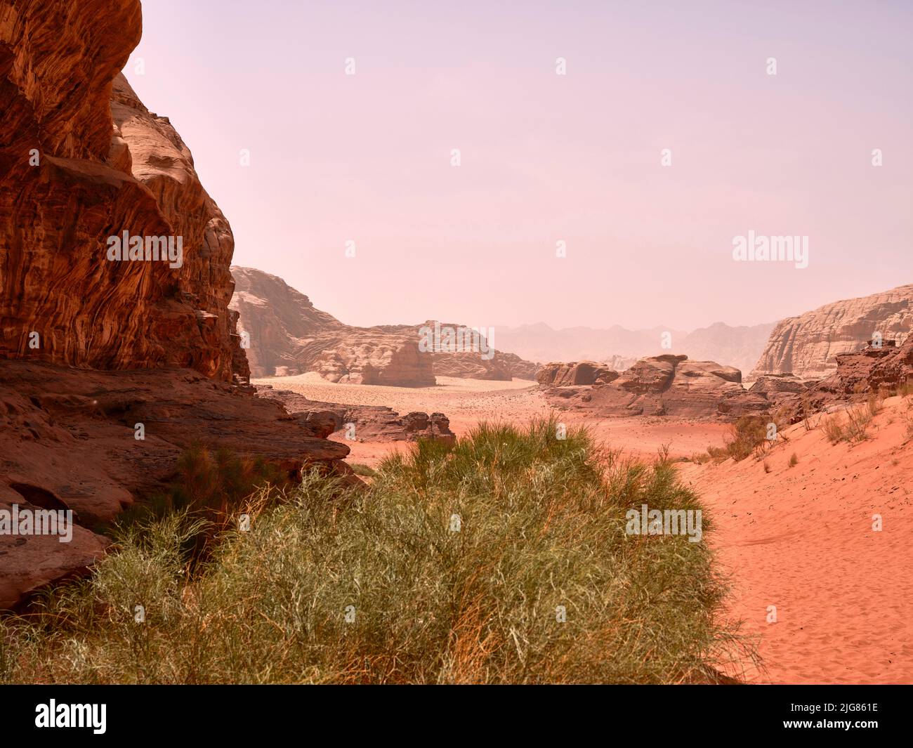 Unterwegs in Wadi Rum, Jordanien. Stockfoto