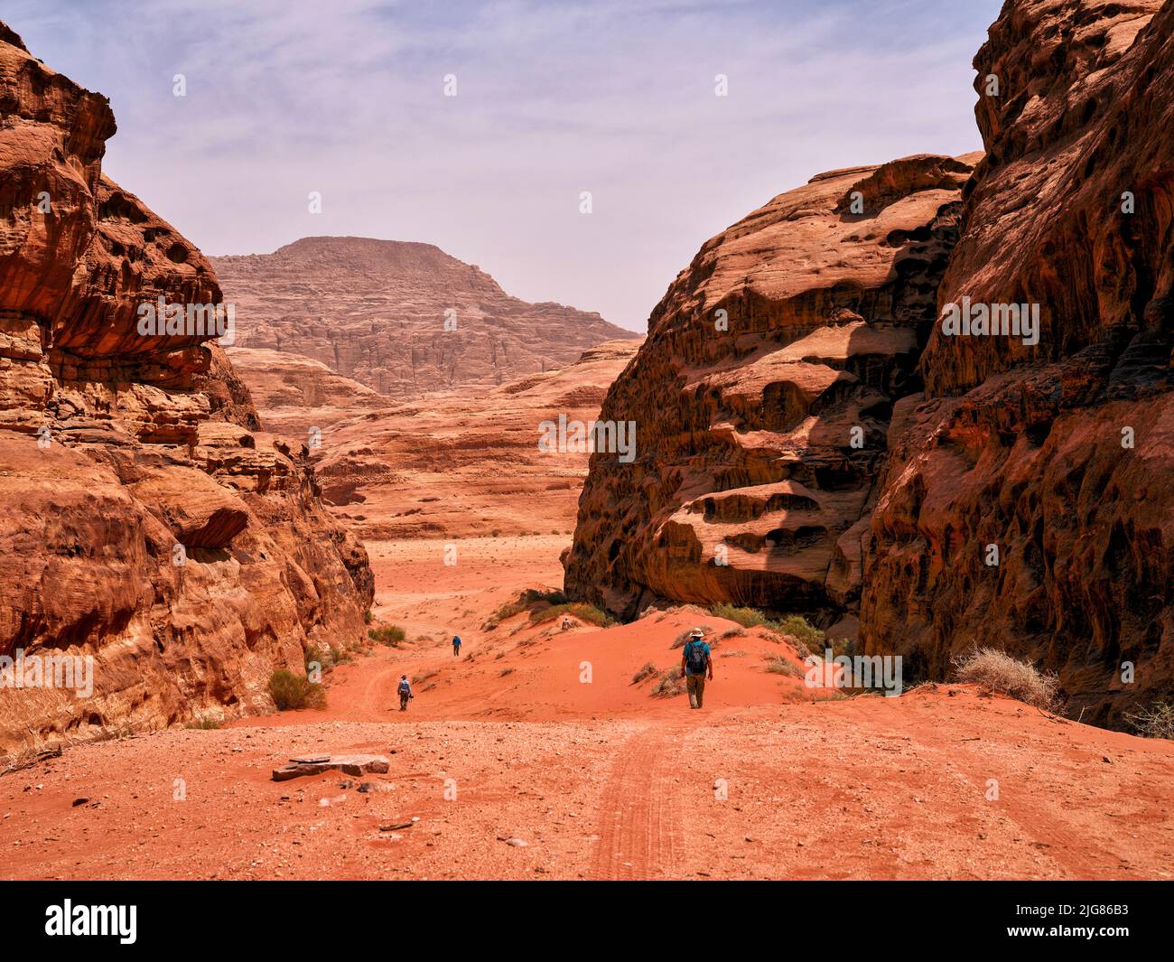 Unterwegs in Wadi Rum, Jordanien. Stockfoto