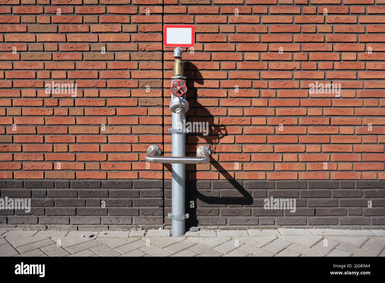 Externes Hydrantensystem Feuerwehranschluss. Stockfoto