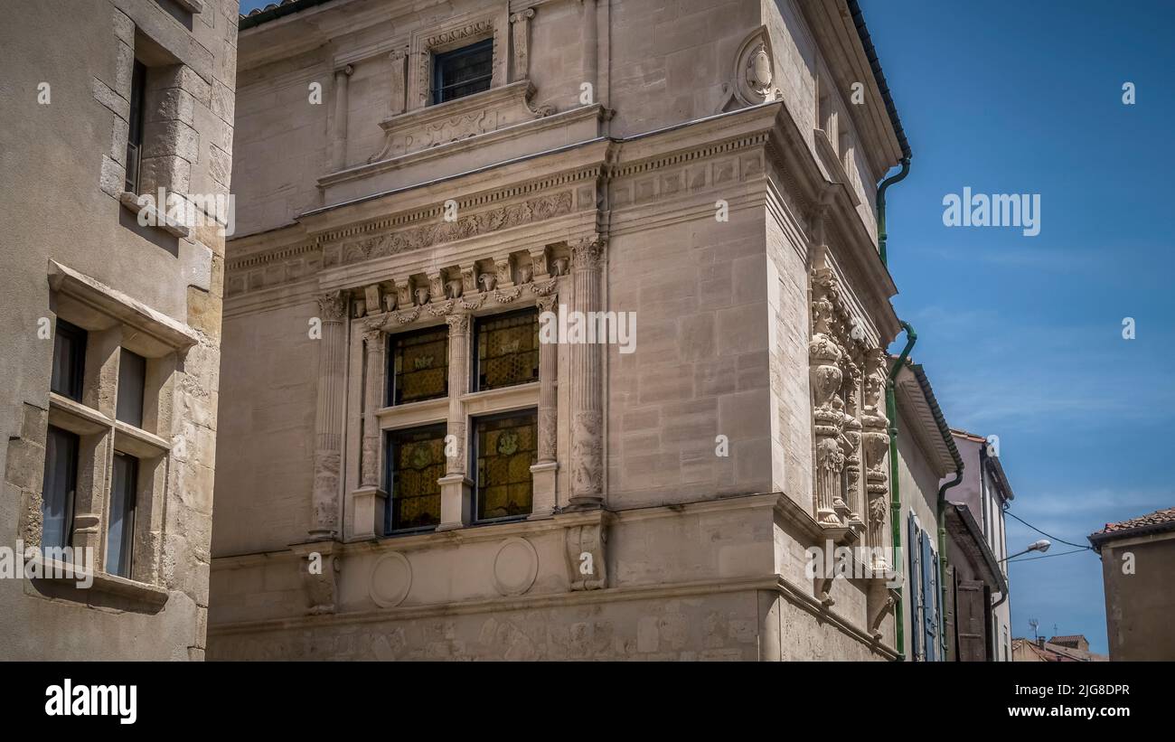 Maison dite des Trois Nourrices in Narbonne. Renaissance-Gebäude in der Mitte des XVI Jahrhunderts gebaut. Monument historique. Stockfoto