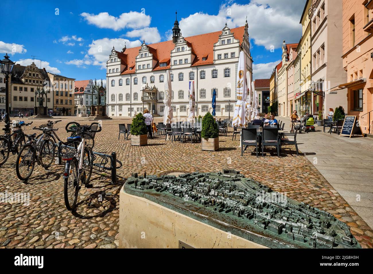 Markt mit Rathaus und Stadtmodell in Wittenberg, Sachsen-Anhalt, Deutschland, Europa Stockfoto