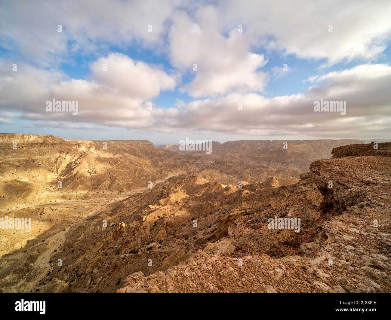 Entlang der Küstenstraße 42, zwischen Hasik und Ash Shuwaymiyyah, Oman. Stockfoto