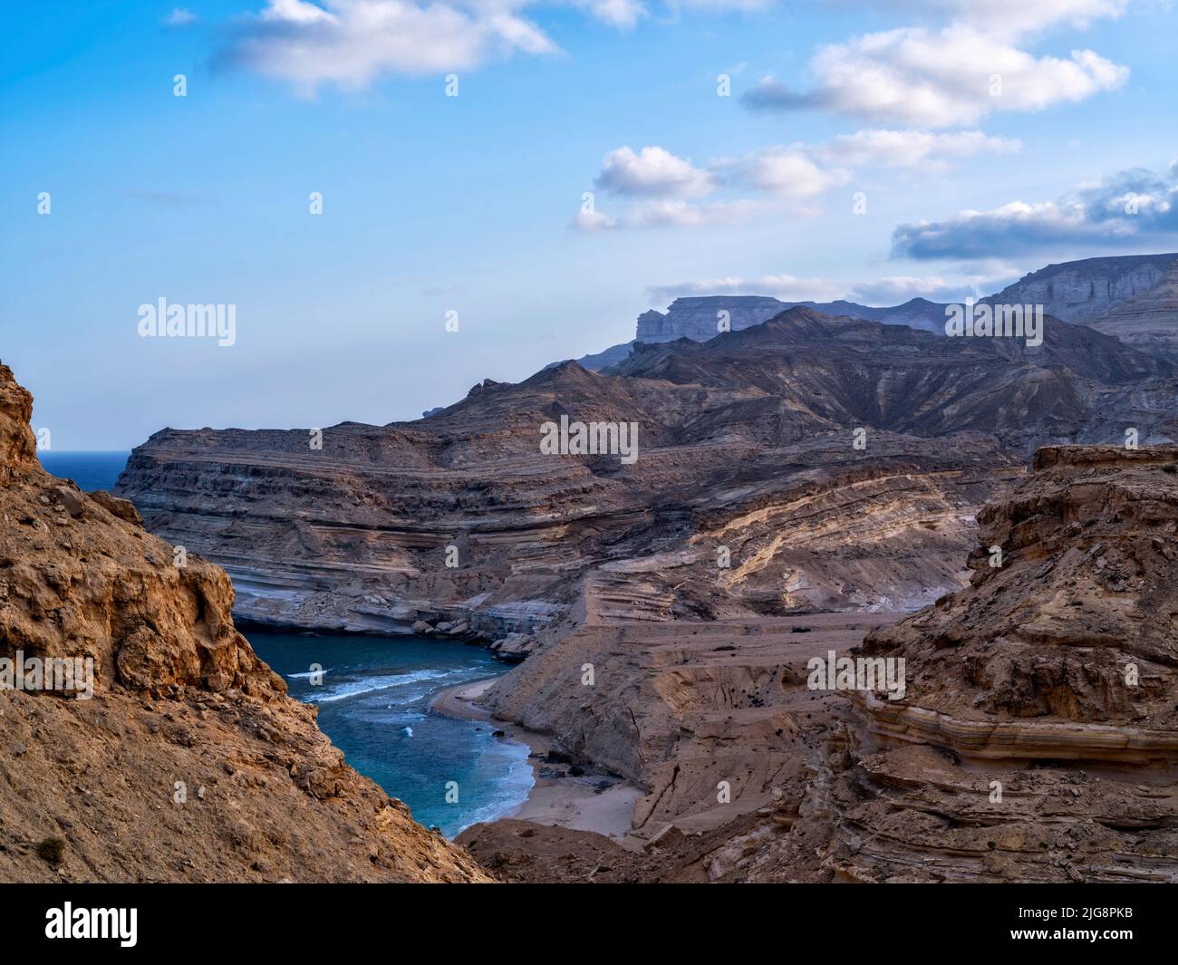 Entlang der Küstenstraße 42, zwischen Hasik und Ash Shuwaymiyyah, Oman. Stockfoto