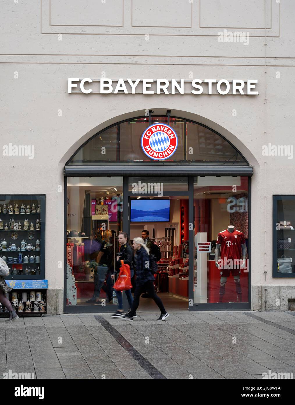 Deutschland, Bayern, München, Fußgängerzone, FC Bayern Store, Draußen Stockfoto