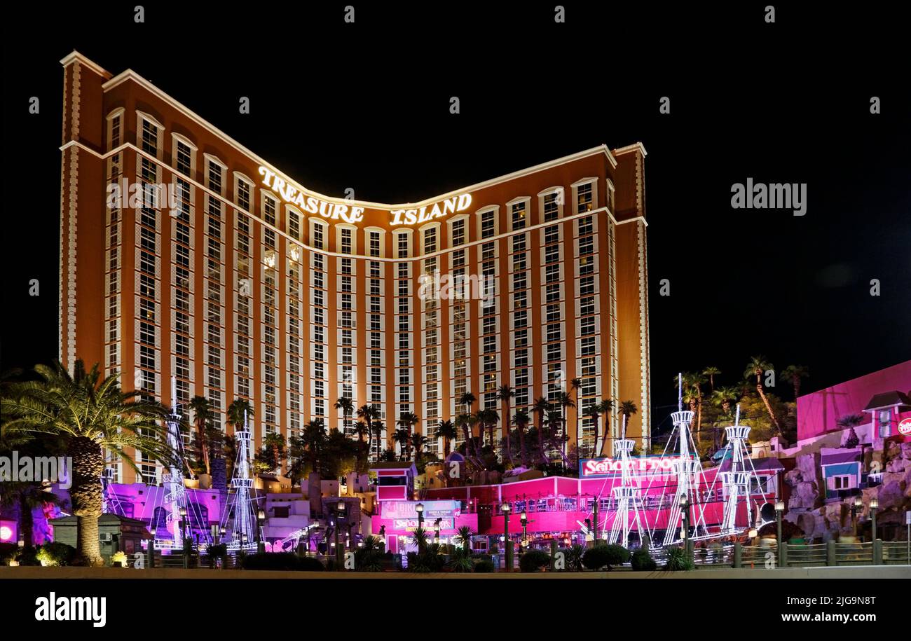 Treasure Island Las Vegas, Resorthotel, NV, bei Nacht Stockfoto