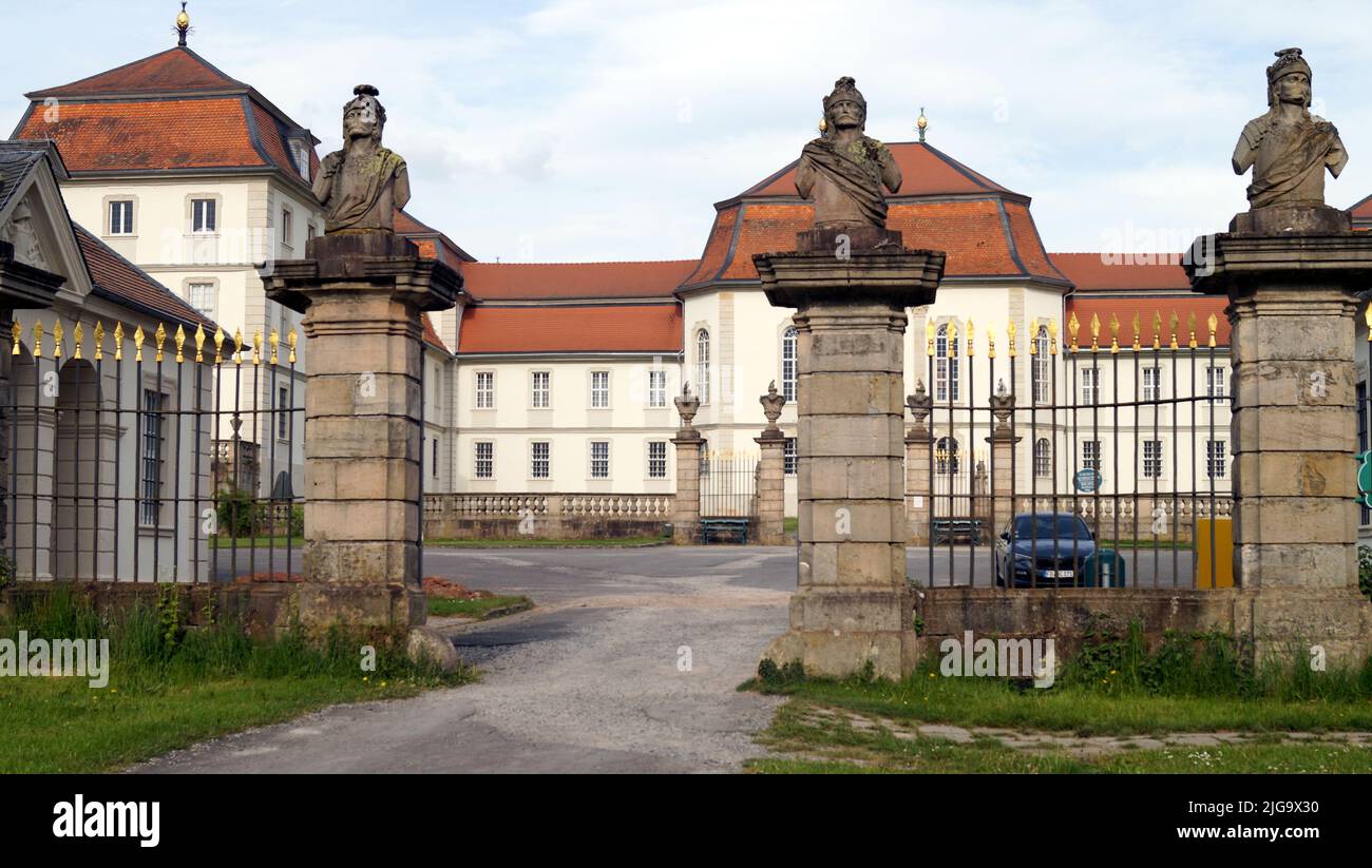 Schloss Fasanerie, Schlossanlage aus dem Jahr 1700s, bei Fulda, Haupttor, Eichenzell, Deutschland Stockfoto