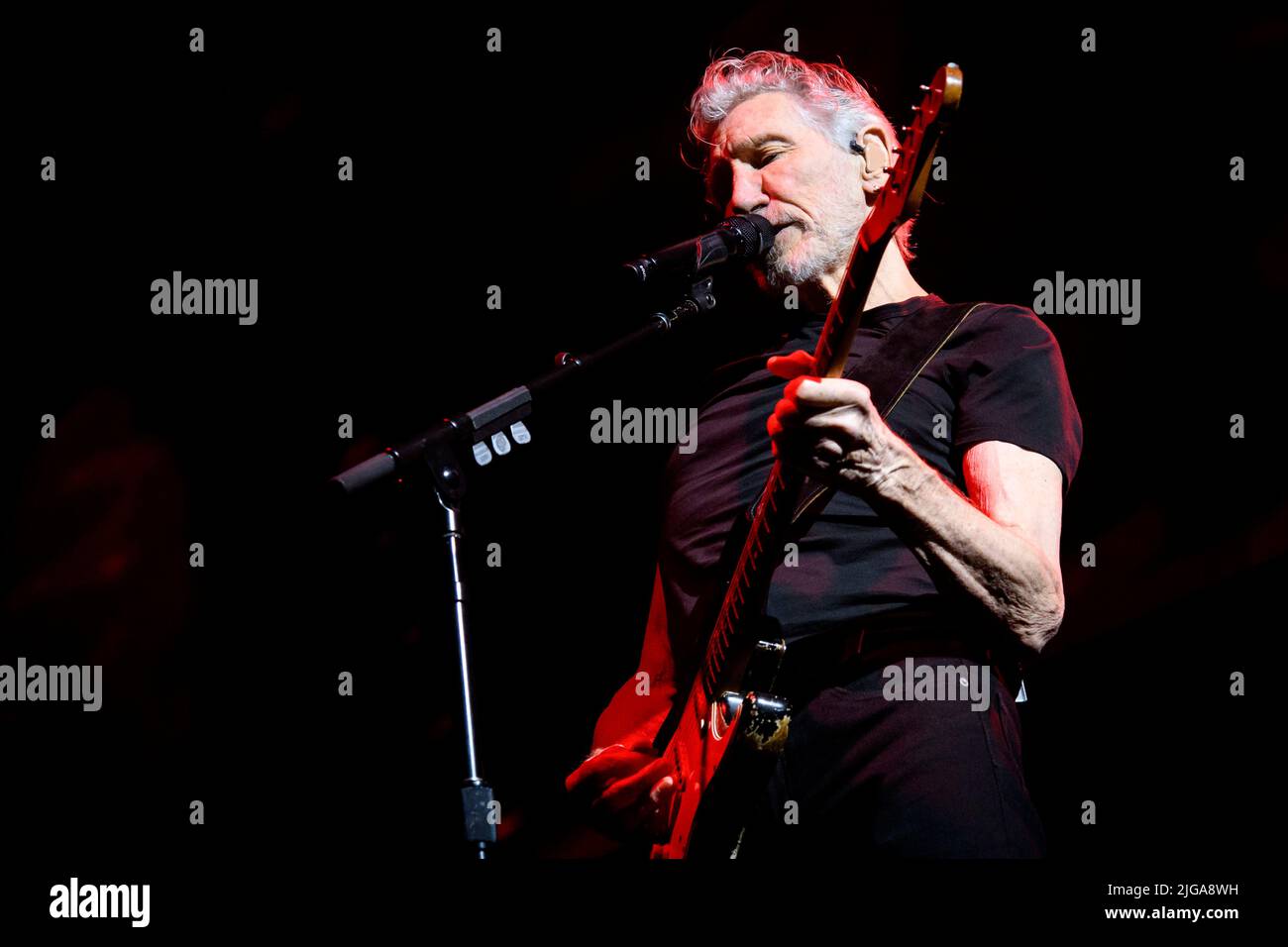 8. Juli 2022, Toronto, Ontario, Kanada: Englischer Musiker, Roger Waters, Singer-Songwriter, Komponist und Mitbegründer der progressiven Rockband Pink Floyd, spielte eine ausverkaufte Show in der Scotiabank Arena in Toronto. Im Bild: ROGER WATERS (Bild: © Angel Marchini/ZUMA Press Wire) Stockfoto