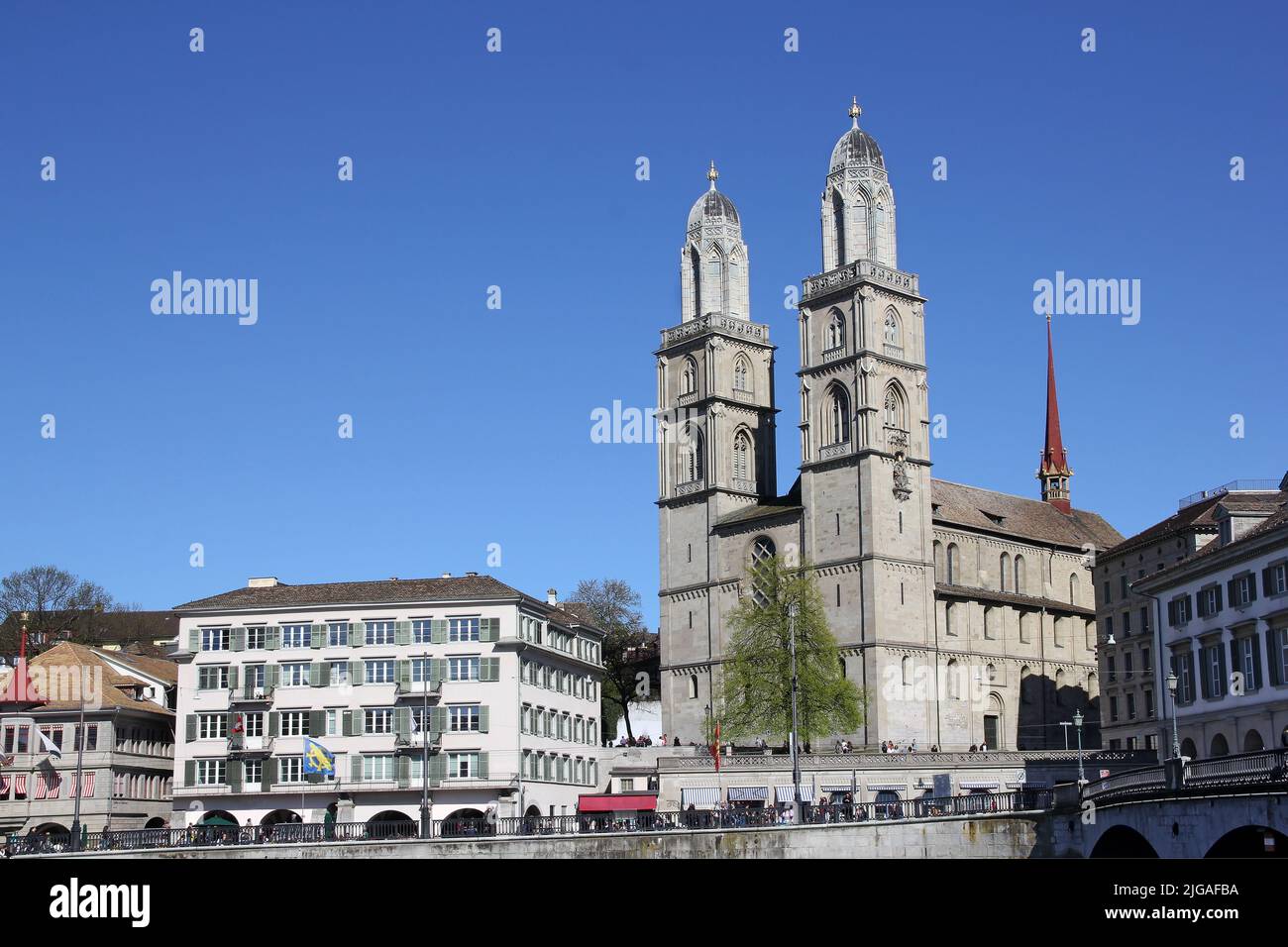 Zürich und der Doppelturm Grossmünster Kirche, Schweiz Stockfoto