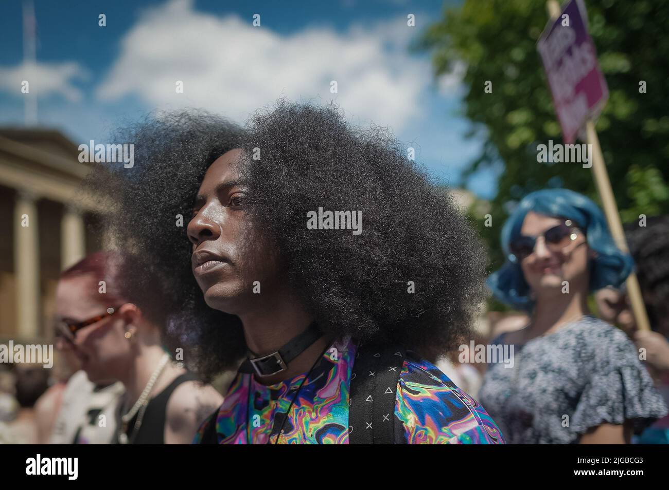 London, Großbritannien. 9.. Juli 2022. Hunderte von Trans+ Pride-Aktivisten kehren zum vierten Mal auf die Straße zurück, um gegen Transphobie und archaische Gesetze zu protestieren. Kredit: Guy Corbishley/Alamy Live Nachrichten Stockfoto