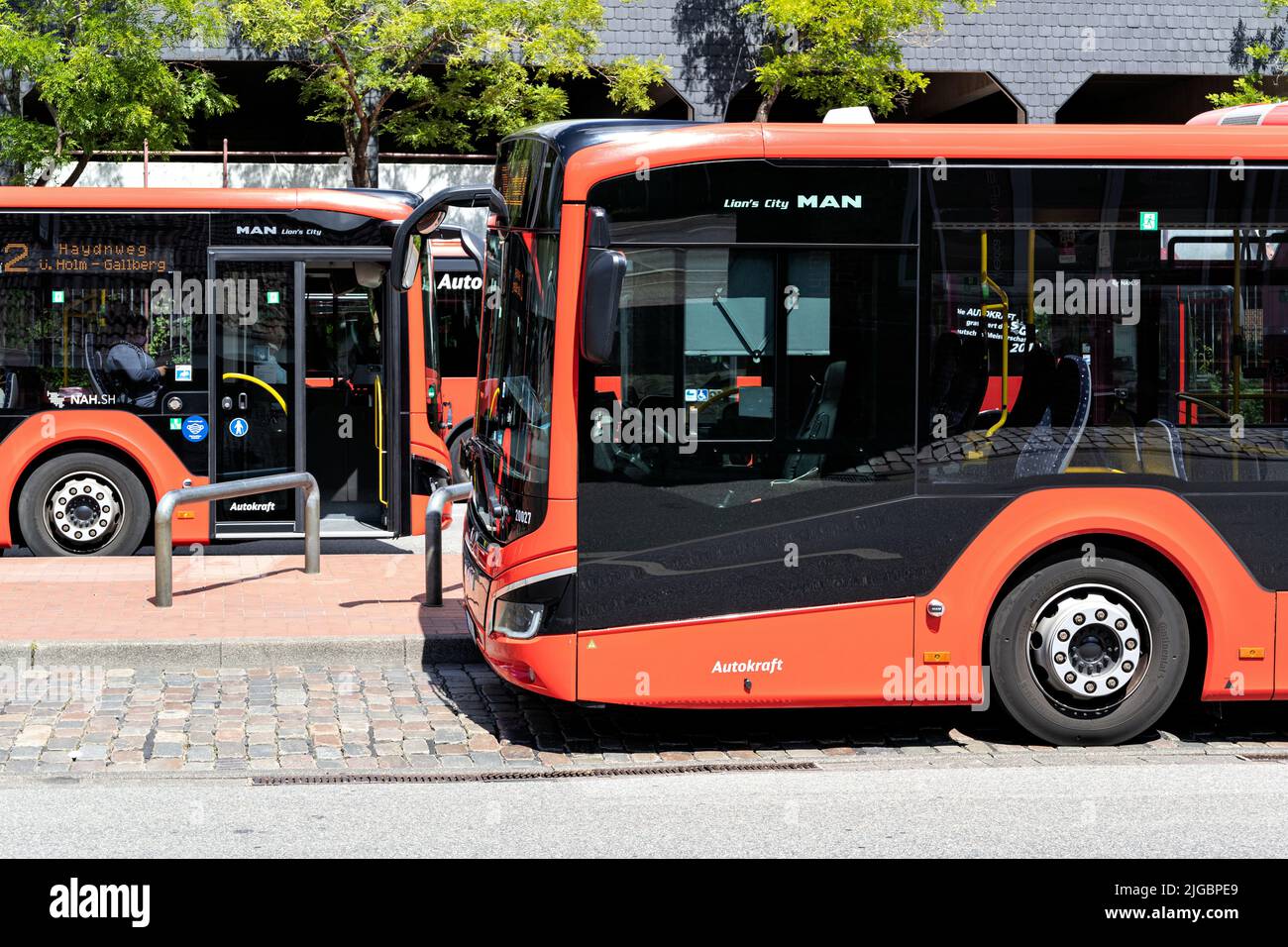 German bus bus stop in -Fotos und -Bildmaterial in hoher Auflösung - Seite  2 - Alamy