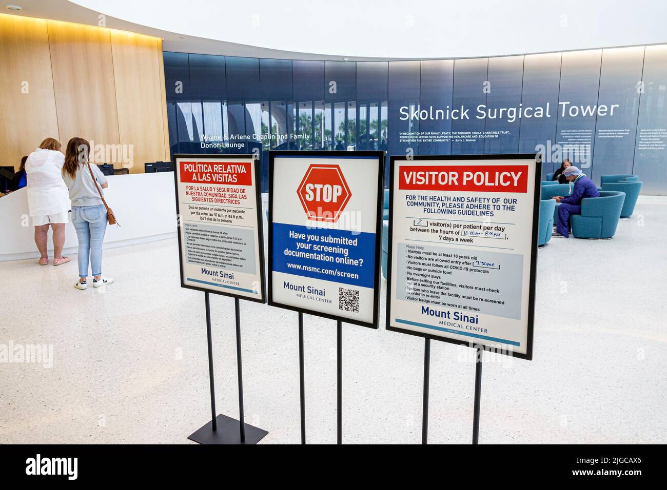 Miami Beach, Florida, Mount Mt. Sinai Medical Center Krankenhaus innen innen, Lobby Skolnick Surgical Tower Schilder Spanisch Englisch, Besucherpolitik Stockfoto