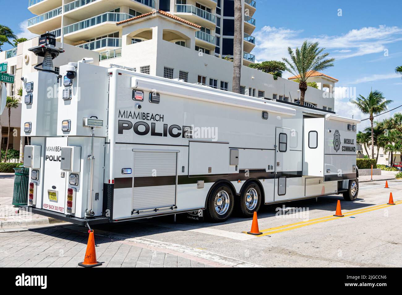 Miami Beach Florida, Ocean Terrace Fire auf der vierten Feier des Festivals vom 4.. Juli, mobile Polizeidienststelle Stockfoto