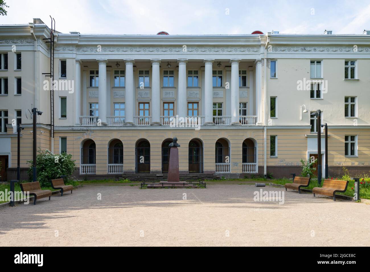 Tallinn, Estland. Juli 2022. Blick auf das Gebäude des Russischen Kulturzentrums im Stadtzentrum Stockfoto